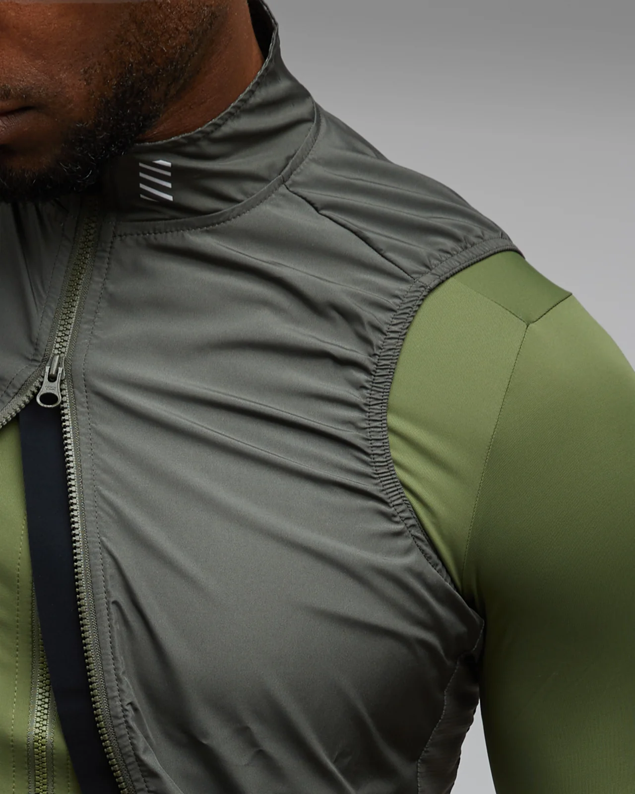 Light Gilet - Dark Olive - Image 6